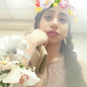 Meet your Posher, Ysabel maria